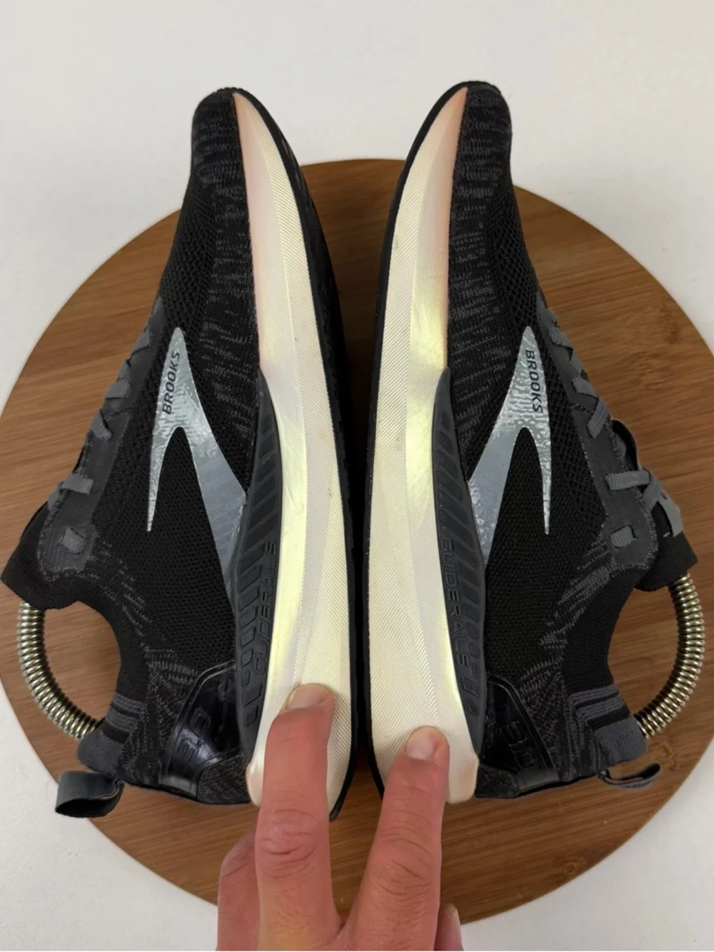Brooks Bedlam 3 Women's Black & Metallic Running Shoes - Picture 7 of 10